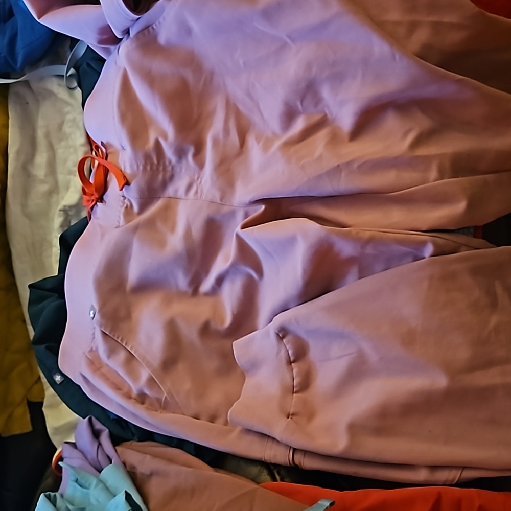 Figs Chalk Pink  Zamora MP EUC bottoms only